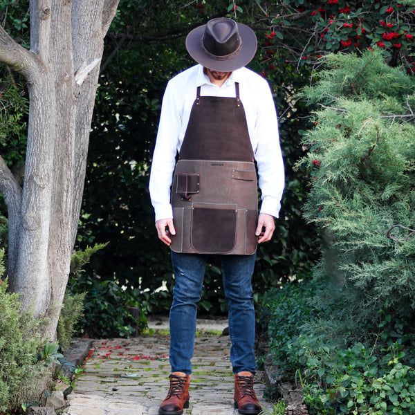 PECHERA ASADOR CUERO CAFE