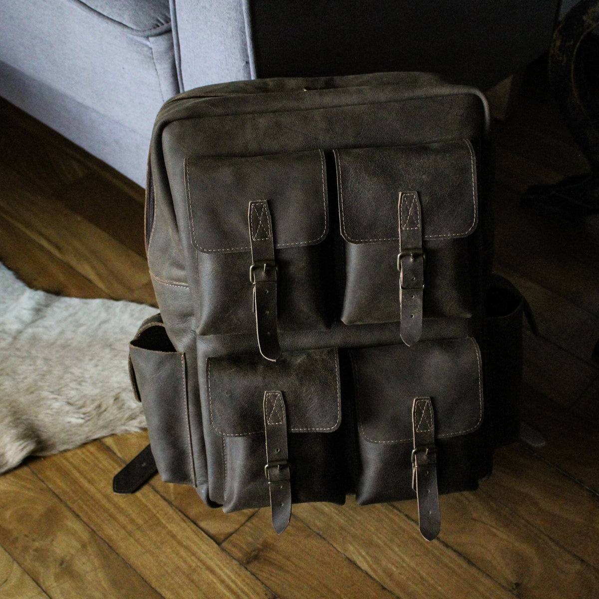 MOCHILA DE CUERO PARA HOMBRE EXPLORER