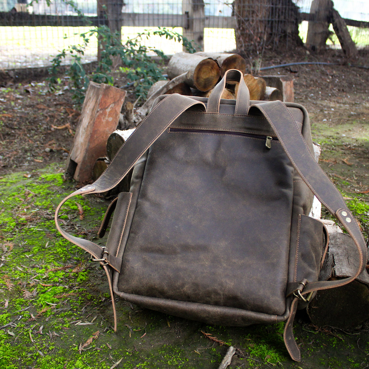 MOCHILA DE CUERO PARA HOMBRE EXPLORER