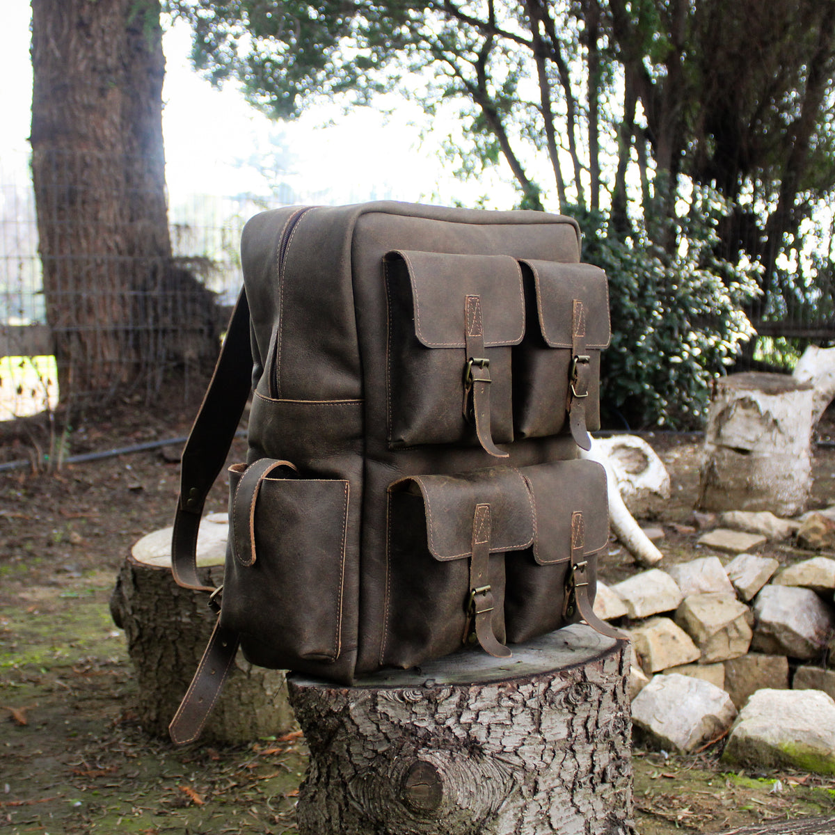 MOCHILA DE CUERO PARA HOMBRE EXPLORER