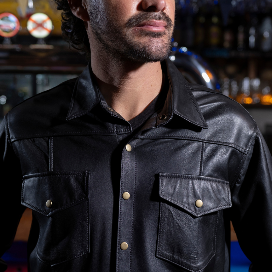 SOBRECAMISA DE CUERO