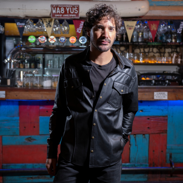 SOBRECAMISA DE CUERO