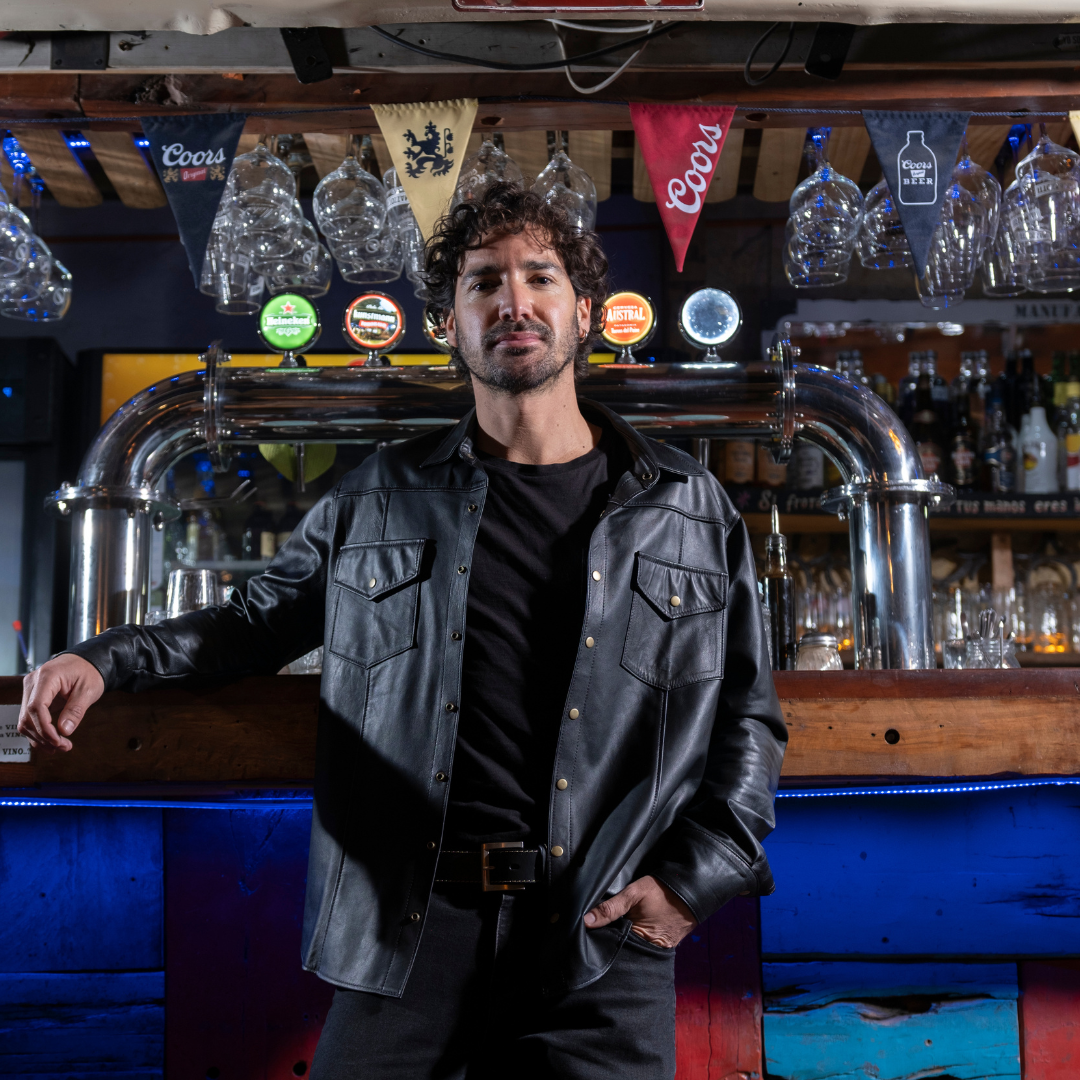 SOBRECAMISA DE CUERO