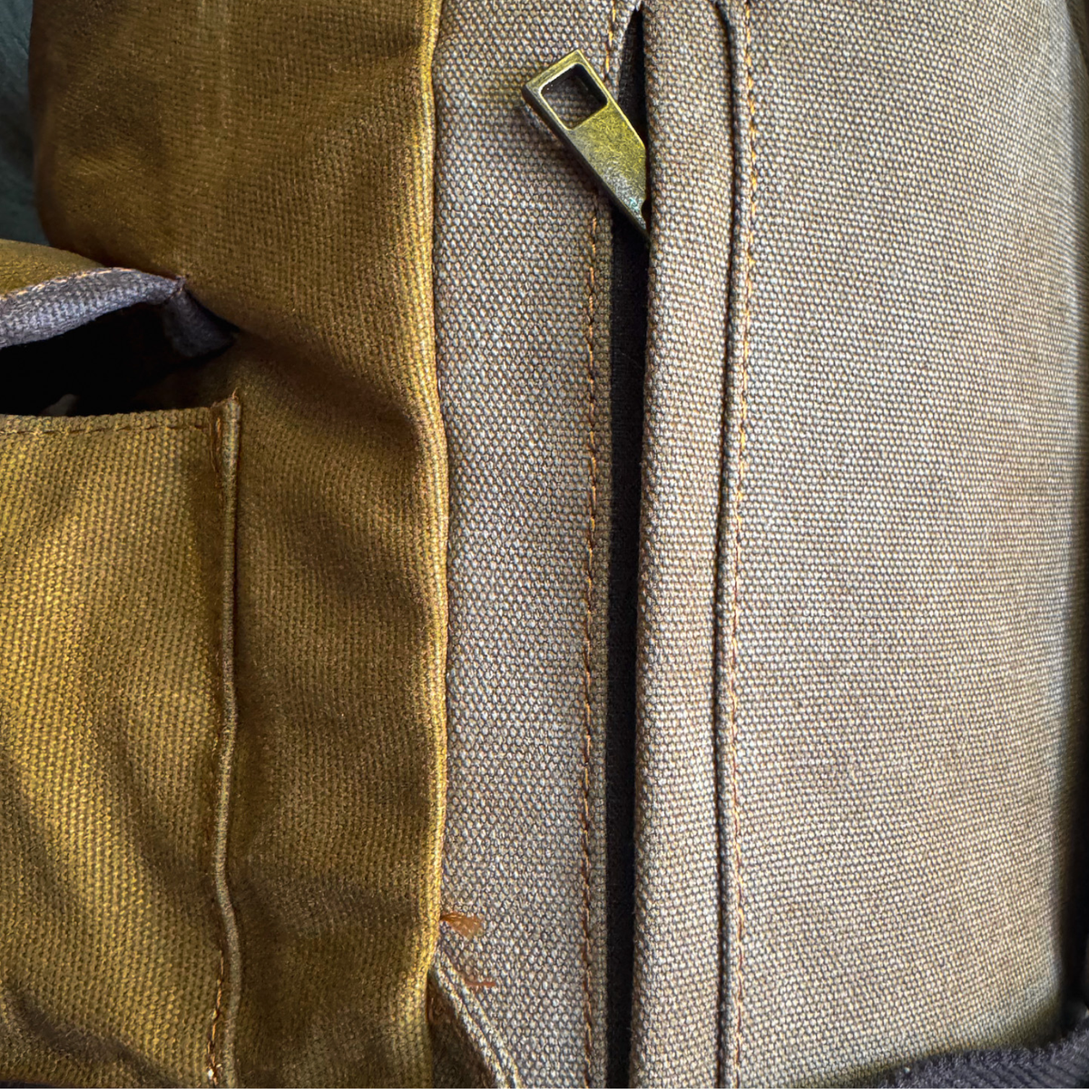 MOCHILA DE LONA IMPERMEABLE LEGEND