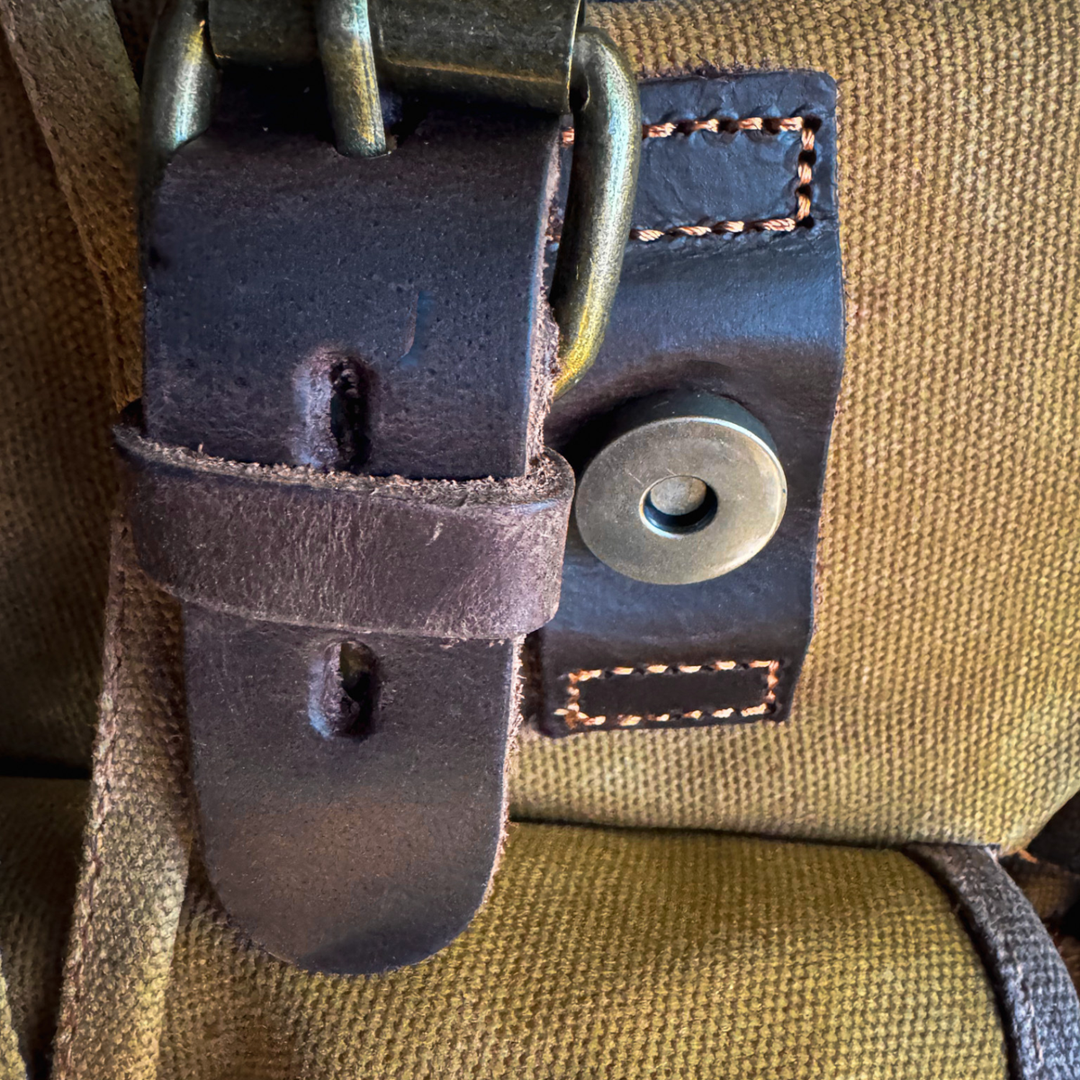 MOCHILA DE LONA IMPERMEABLE LEGEND