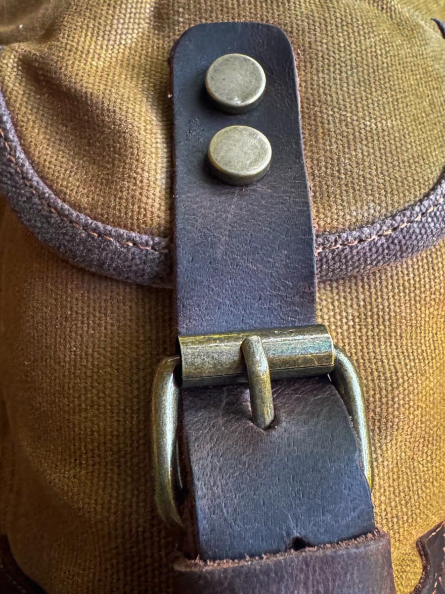 MOCHILA DE LONA IMPERMEABLE LEGEND