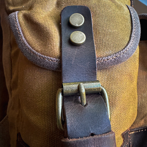 MOCHILA DE LONA IMPERMEABLE LEGEND