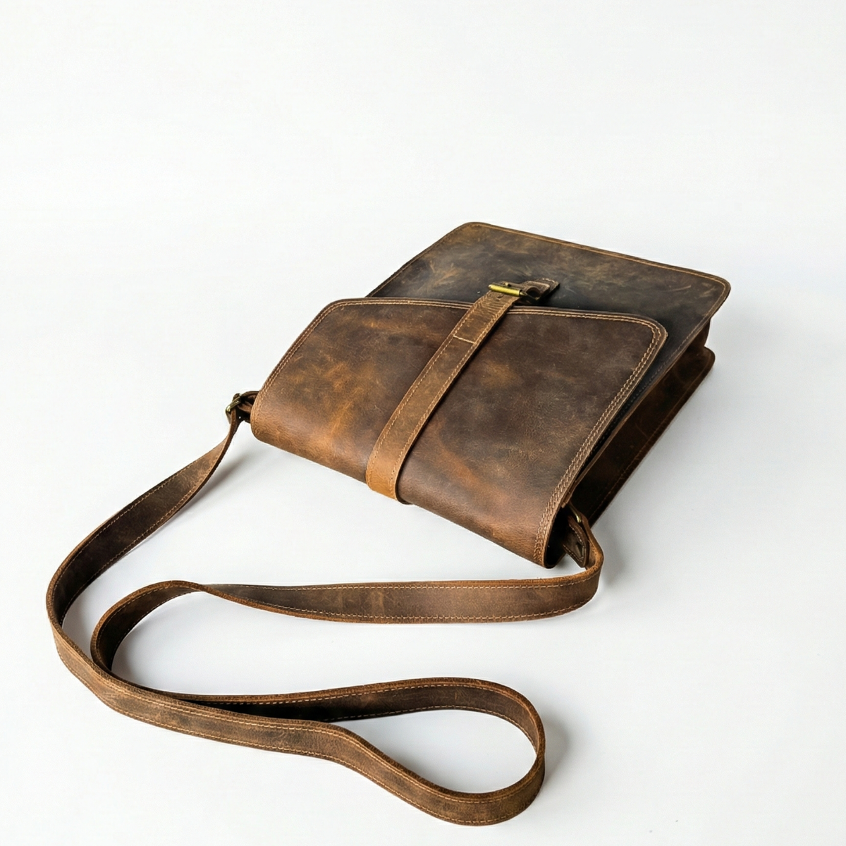 MORRAL DE CUERO GENUINO NYC