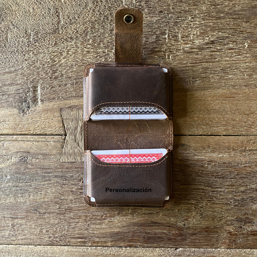 JUEGOS DE CARTAS Y ESTUCHE DE CUERO