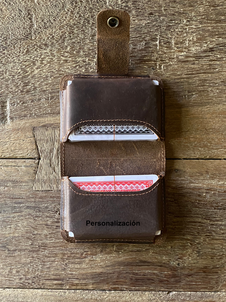 JUEGOS DE CARTAS Y ESTUCHE DE CUERO