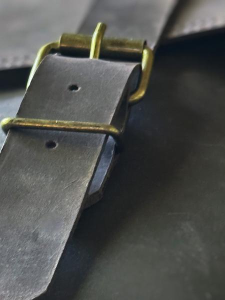 MORRAL DE CUERO GENUINO NYC