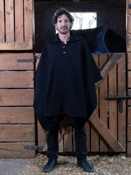 PONCHO DE ALPACA HOMBRE CASTILLA NEGRO