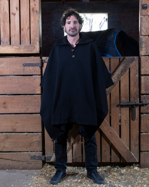 PONCHO DE ALPACA HOMBRE CASTILLA NEGRO