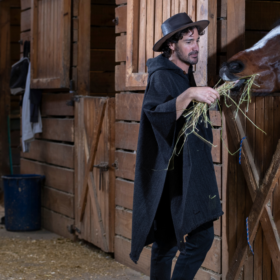 PONCHO ALPACA GRIS MARENGO