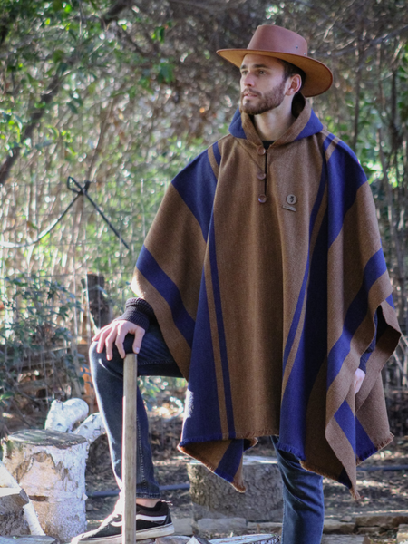 PONCHO LANA DE ALPACA CLÁSICO CON CAPUCHA