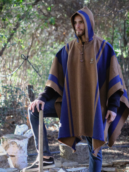 PONCHO LANA DE ALPACA CLÁSICO CON CAPUCHA