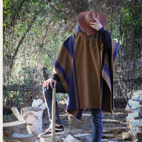 PONCHO LANA DE ALPACA CLÁSICO CON CAPUCHA