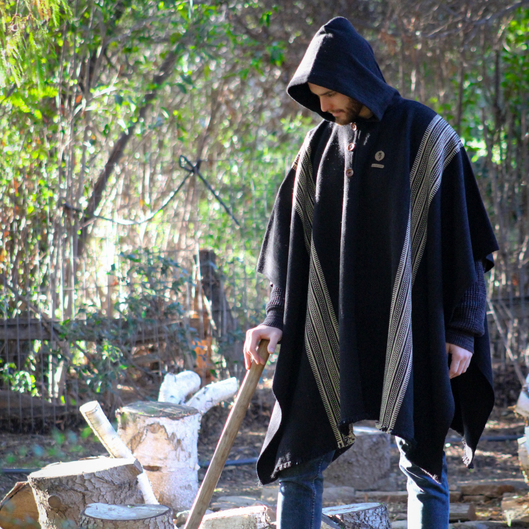 PONCHO DE ALPACA NEGRO-BLANCO INVIERNO