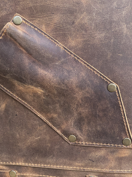 PECHERA DE CUERO CAFÉ PARA ASADOR