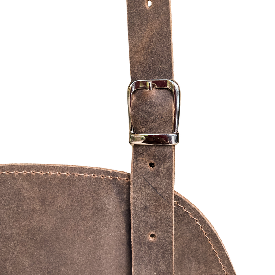 PECHERA DE CUERO CAFÉ PARA ASADOR