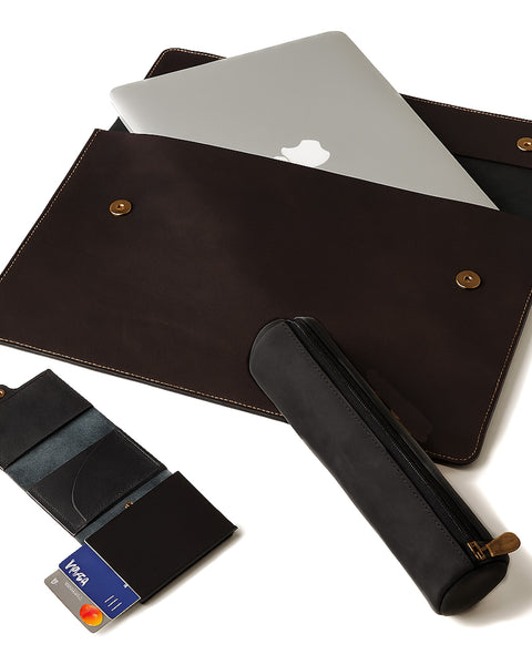 BOX DE REGALO FUNDA DE NOTEBOOK + TARJETERO ANTISCAN + ESTUCHE DE CUERO