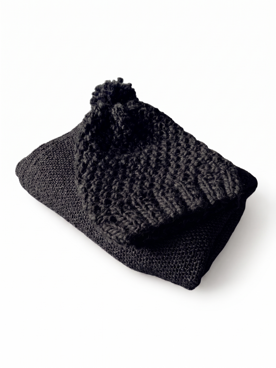 BOX BUFANDA LANA ALPACA NEGRA + GORRO LANA NEGRO