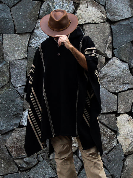 PONCHO LANA DE ALPACA CLÁSICO CON CAPUCHA