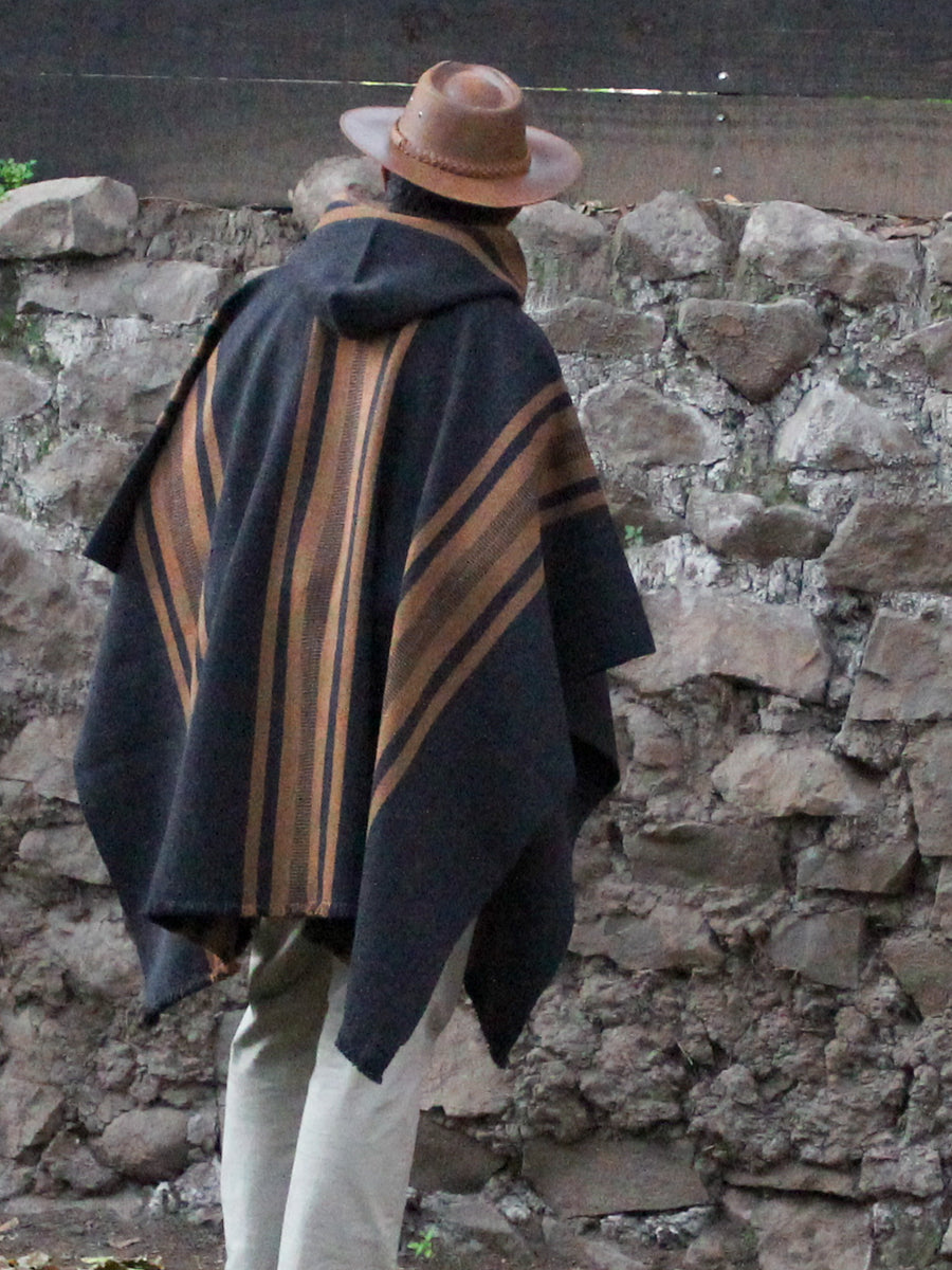 PONCHO DE ALPACA HOMBRE MARENGO-CAFÉ CON CAPUCHA