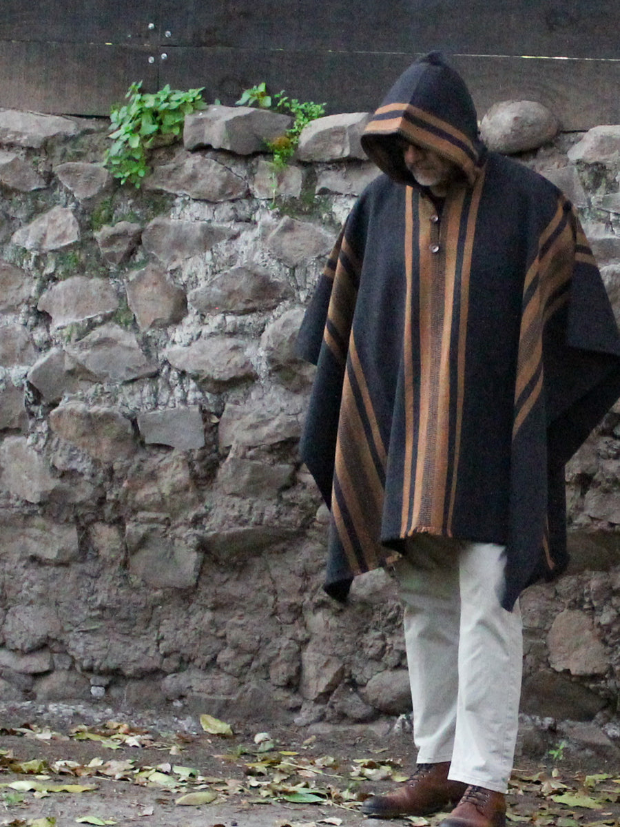 PONCHO DE ALPACA HOMBRE MARENGO-CAFÉ CON CAPUCHA