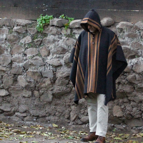 PONCHO DE ALPACA HOMBRE MARENGO-CAFÉ CON CAPUCHA