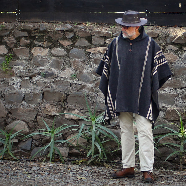 PONCHO ALPACA HOMBRE MARENGO-BEIGE CON CAPUCHA
