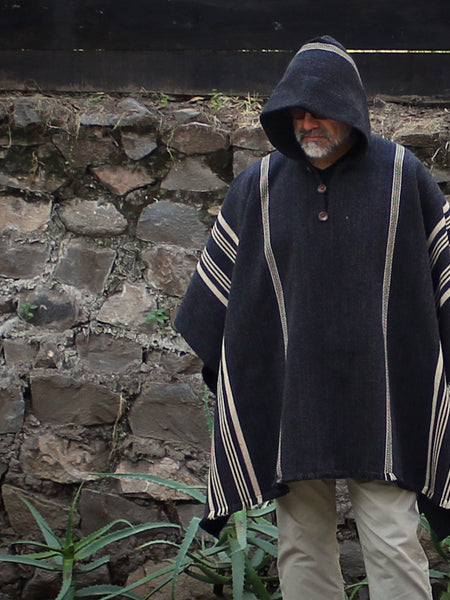PONCHO ALPACA HOMBRE MARENGO-BEIGE CON CAPUCHA