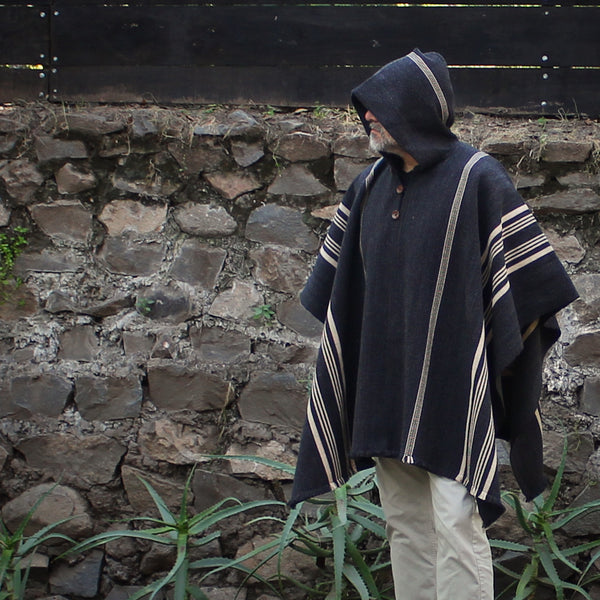 PONCHO ALPACA HOMBRE MARENGO-BEIGE CON CAPUCHA