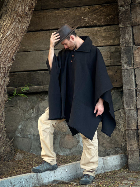 PONCHO DE ALPACA HOMBRE CASTILLA NEGRO