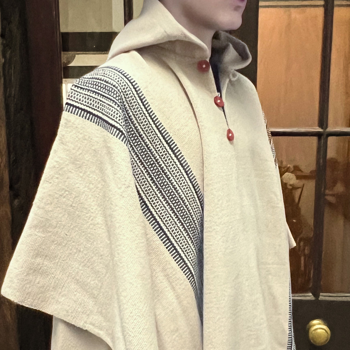 PONCHO LANA ALPACA ARENA CON CAPUCHA
