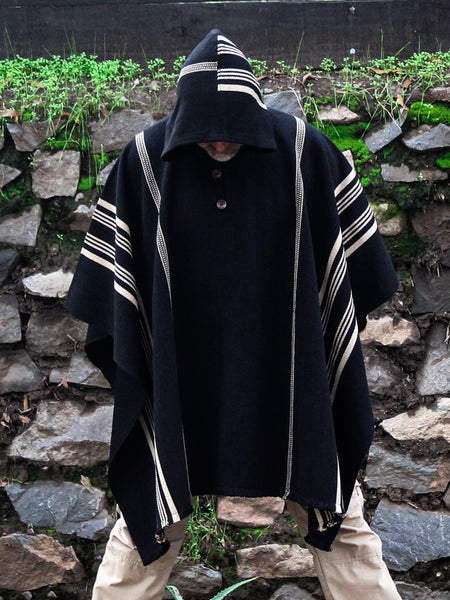 PONCHO LANA DE ALPACA CLÁSICO CON CAPUCHA