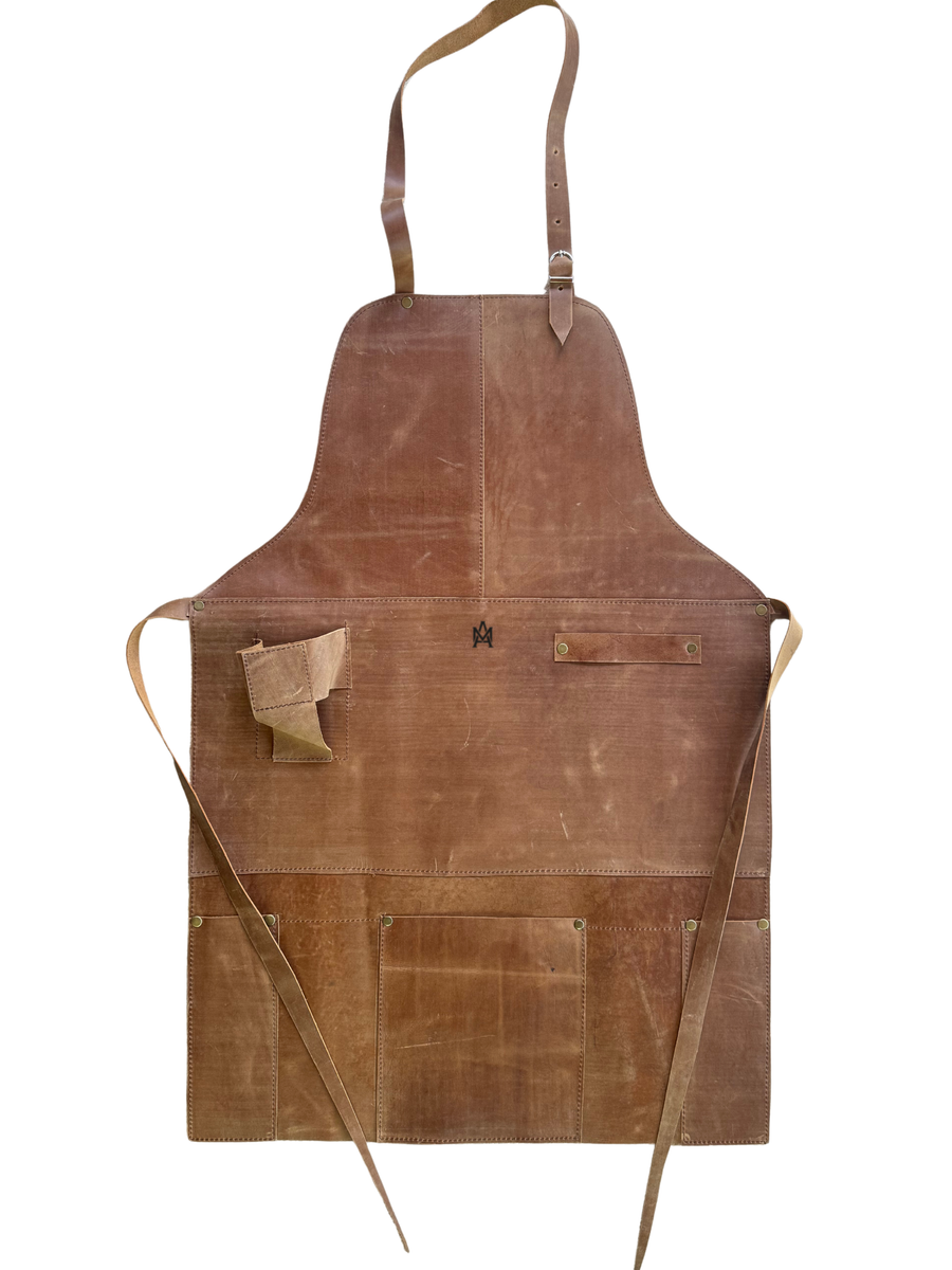 PACK PECHERA DE CUERO + PORTACUCHILLO PREMIUM + JUEGO DE 6 CACHOS + JUEGO DE CARTAS + TABLA DE RAULI PARA ASADO