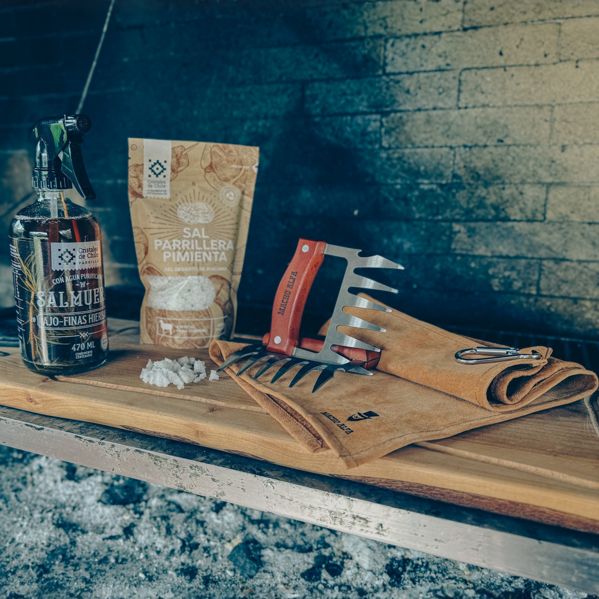 PACK PARRILLERO 2: GARRAS, PAÑO, SALMUERA Y SAL