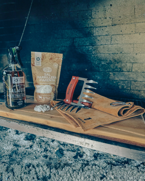 PACK PARRILLERO 2: GARRAS, PAÑO, SALMUERA Y SAL