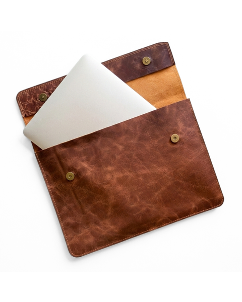 FUNDA DE CUERO GENUINO PARA NOTEBOOK