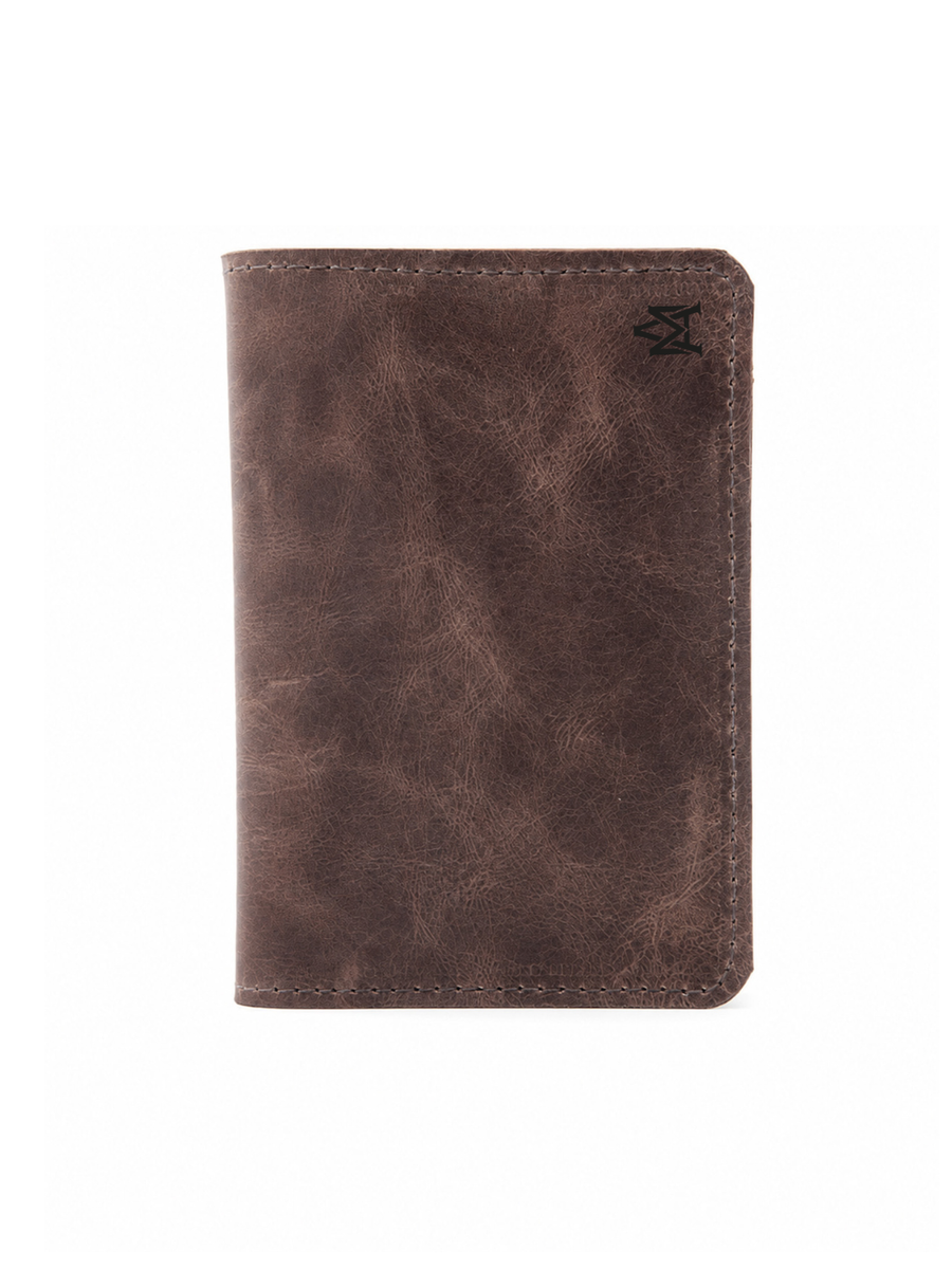 PORTA PASAPORTE CUERO CLASS BROWN