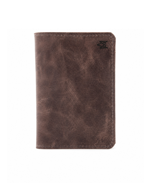 PORTA PASAPORTE CUERO CLASS BROWN