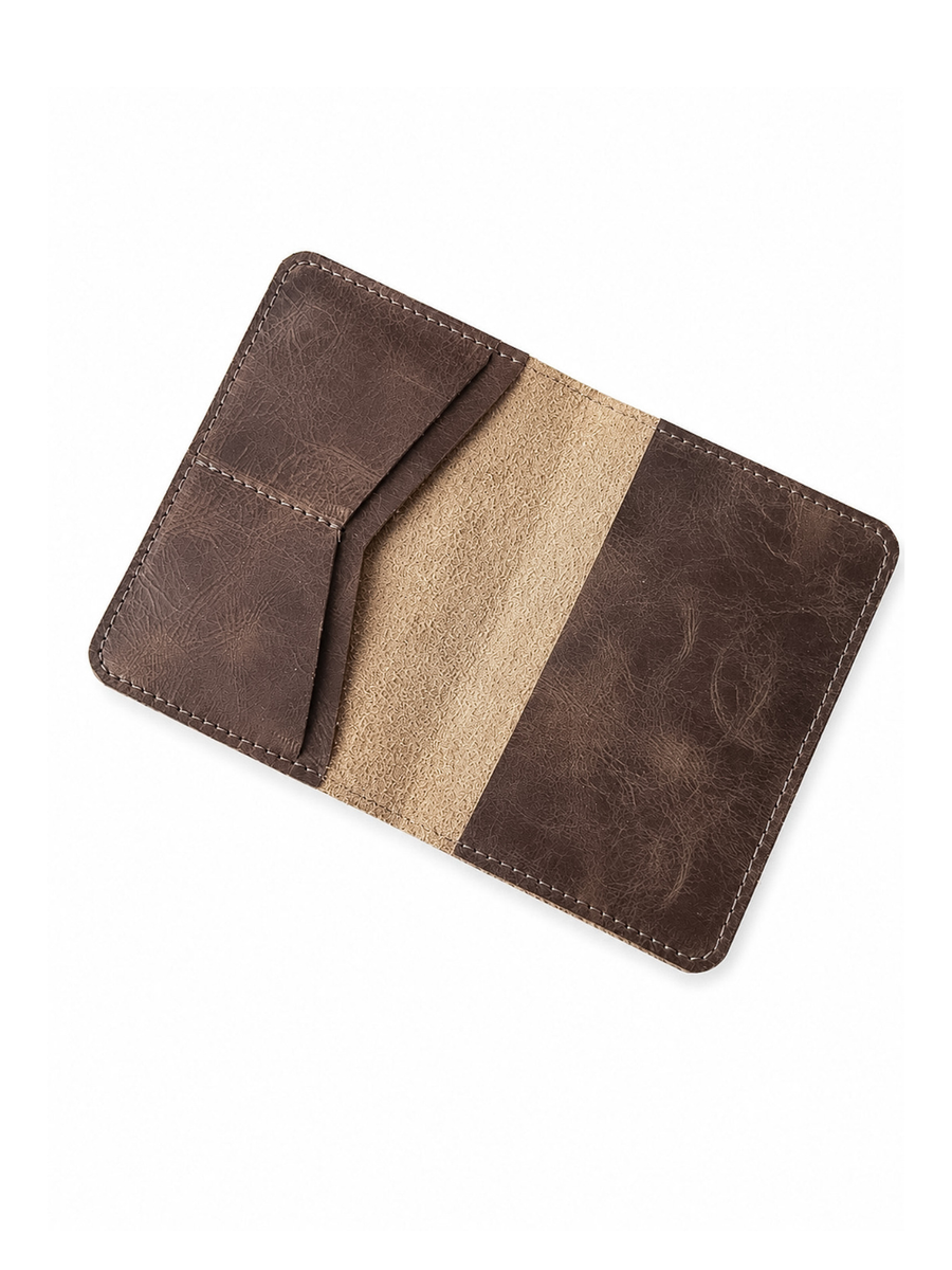 PORTA PASAPORTE CUERO CLASS BROWN