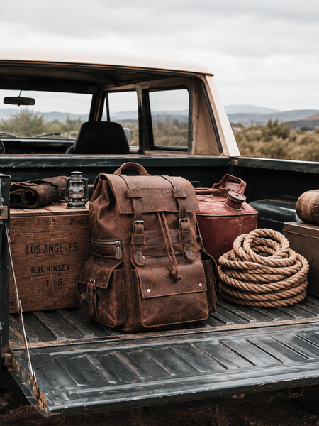 MOCHILA DE CUERO GENUINO PREMIUM MONTANA